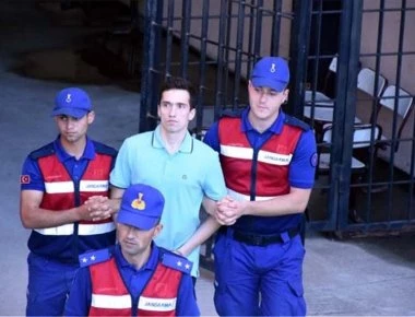 Τουρκικό δικαστήριο Αδριανούπολης: «Ισχυρή υποψία εγκλήματος από τους δύο Έλληνες στρατιωτικούς»!